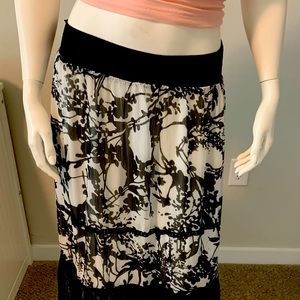 Lapis Boho Maxi Black and White Skirt